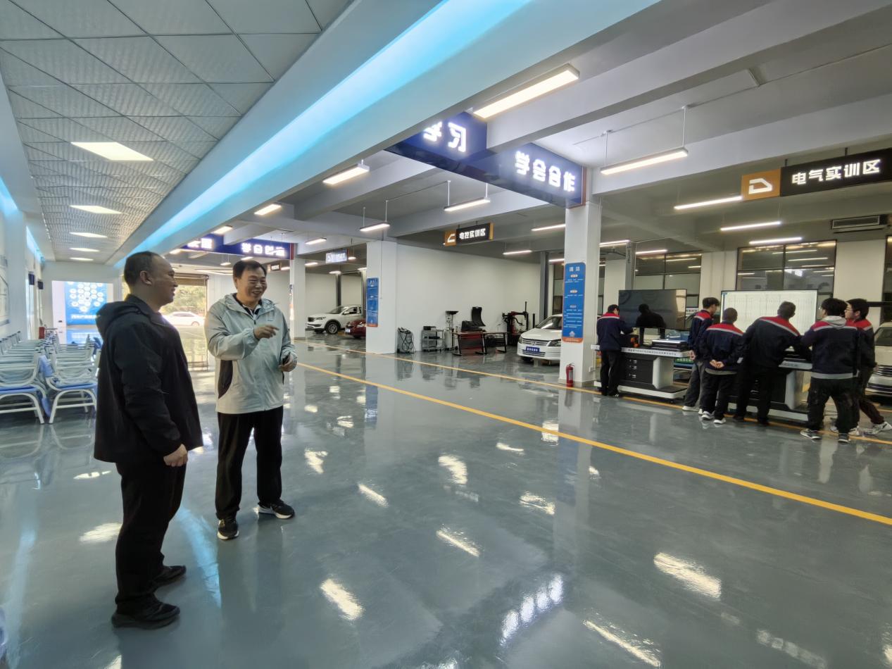 图片3.jpg 图片3.jpg